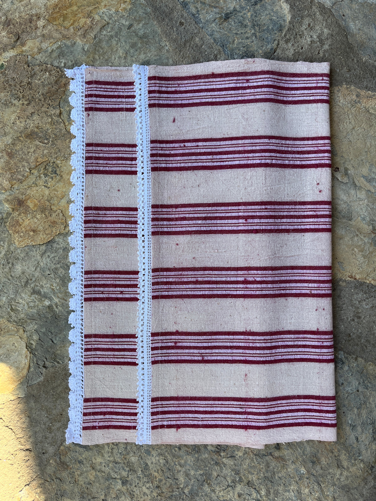 RUBY Vintage Linen Placemats | Set of 2