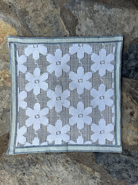 DAISY Vintage Lace Placemats | Set of 2