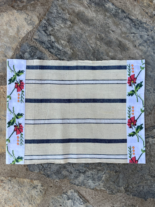 POPPY Vintage Linen Placemats | Set of 2