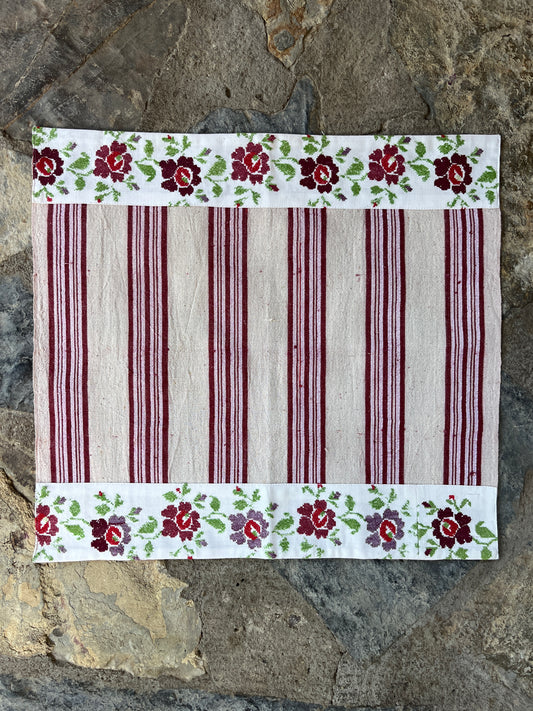 FOLK Vintage Linen Placemats | Set of 2